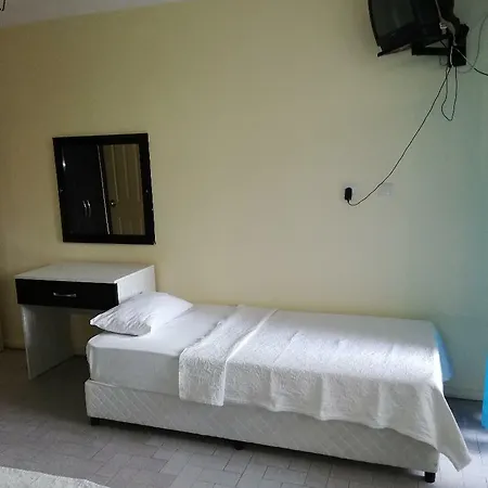 Delphin 3* Side